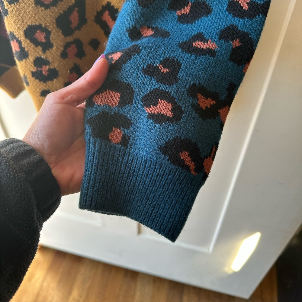 Uo Sweater - image 5